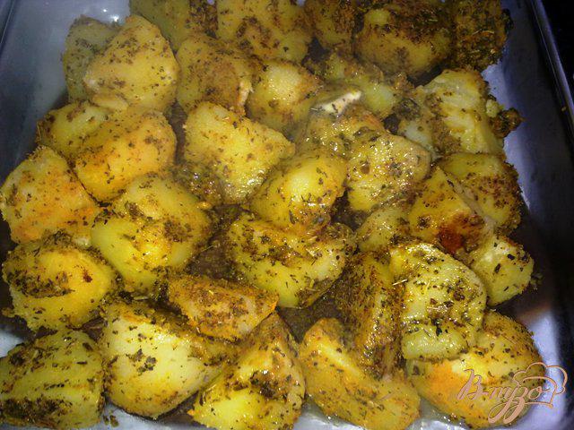 Фото приготовление рецепта: Ароматный картофель шаг №5