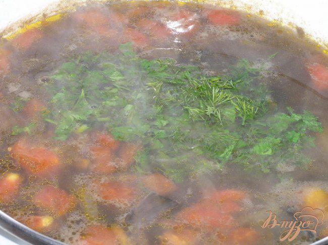 Фото приготовление рецепта: Грибной суп с перловой крупой шаг №9
