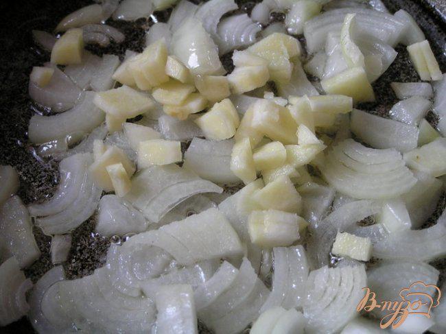 Фото приготовление рецепта: Фаршированные овощные баклажаны с базиликом шаг №2