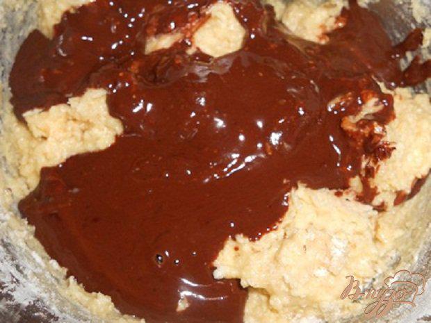 Фото приготовление рецепта: Шоколадный кекс с творогом шаг №3
