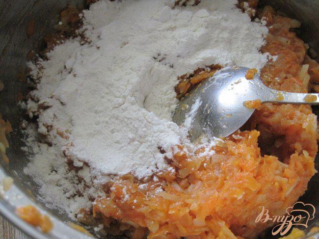 Фото приготовление рецепта: Крокеты из моркови шаг №3