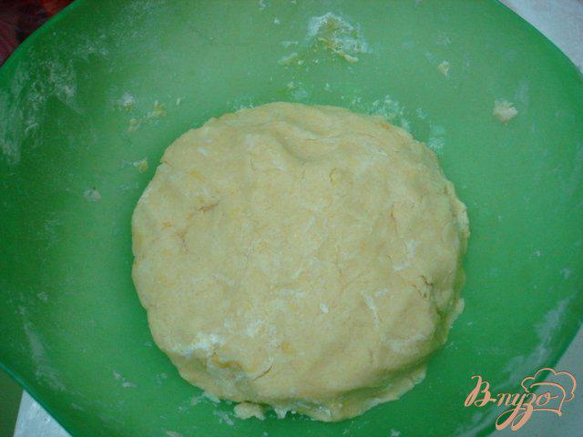 Фото приготовление рецепта: Пирог песочный яблочный с киселём шаг №1