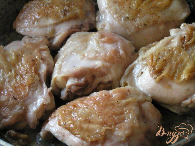 Фото приготовление рецепта: Цыпленок чкмерули шаг №2