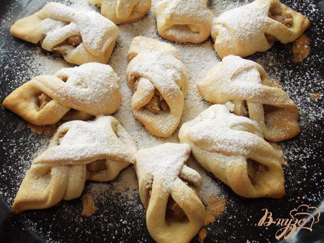Фото приготовление рецепта: Печенье  с яблоками, корицей и орехами «Чарох» шаг №12
