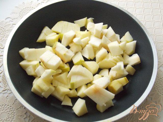 Фото приготовление рецепта: Печенье  с яблоками, корицей и орехами «Чарох» шаг №4