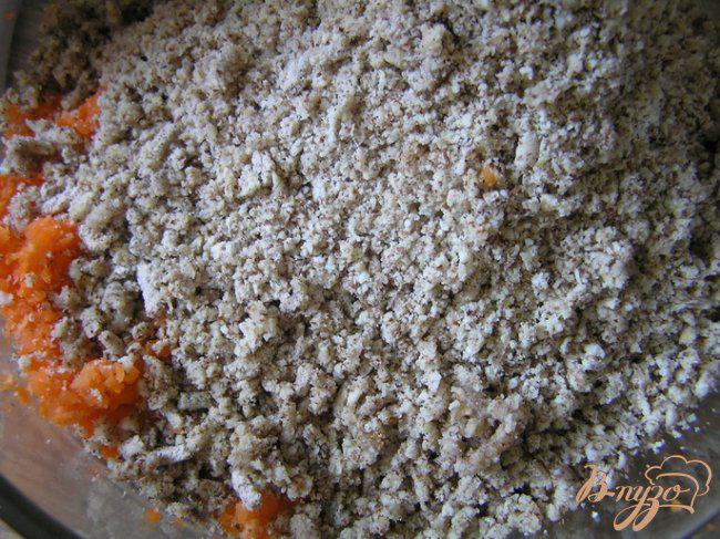 Фото приготовление рецепта: Итальянский морковный пирог шаг №3