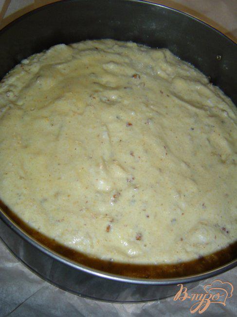 Фото приготовление рецепта: Пирог ореховый без муки шаг №6