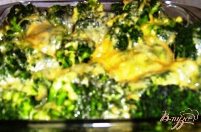 Фото приготовление рецепта: Капуста брокколи, запеченная  с сыром шаг №5