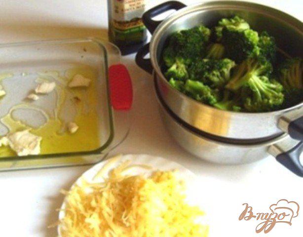 Фото приготовление рецепта: Капуста брокколи, запеченная  с сыром шаг №3