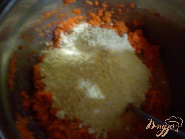 Фото приготовление рецепта: Морковные котлеты шаг №2