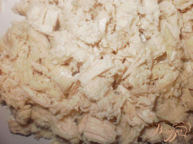 Фото приготовление рецепта: Салат из курицы и кукурузы шаг №1