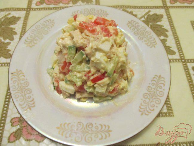 Фото приготовление рецепта: Салат с орешками шаг №3