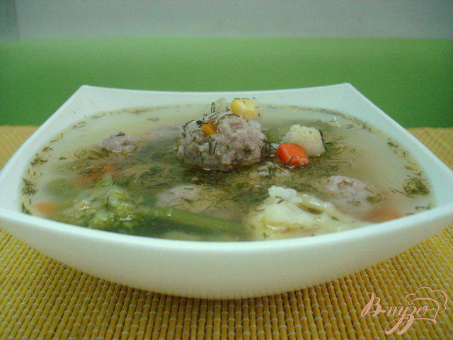 Фото приготовление рецепта: Овощной суп с фрикадельками шаг №6