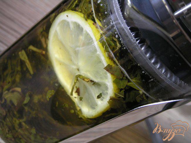Фото приготовление рецепта: Зеленый чай с водкой шаг №2