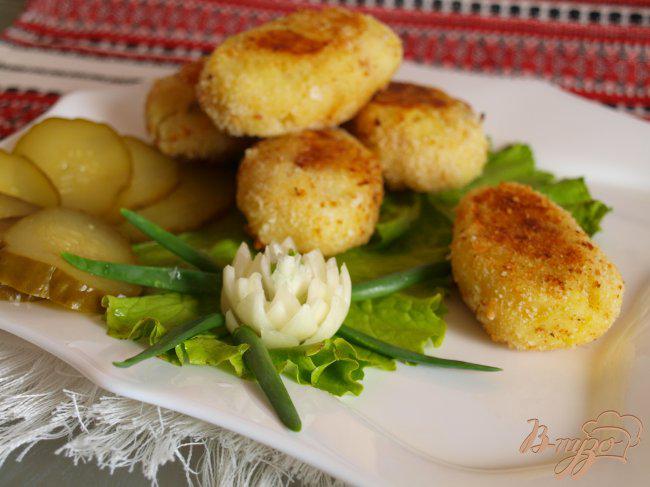 Фото приготовление рецепта: Картофельные зразы с грибами шаг №5