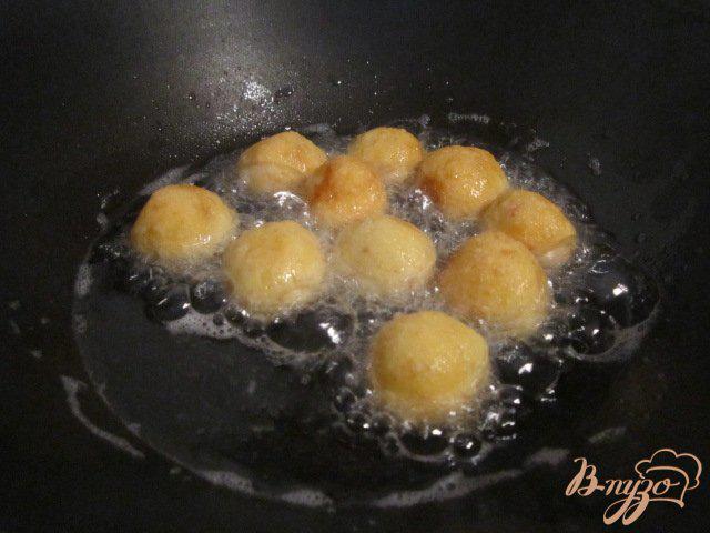 Фото приготовление рецепта: Дофины картофельные (Dauphines) шаг №7