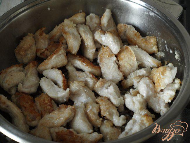 Фото приготовление рецепта: Цыплёнок «Кунг-Пао» шаг №3
