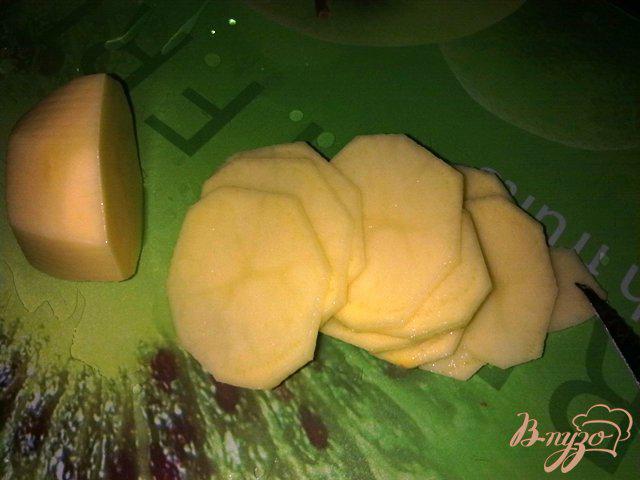 Фото приготовление рецепта: Картофель «Цветок» шаг №2