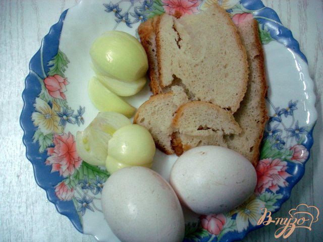 Фото приготовление рецепта: Рулет мясной с яйцами шаг №1