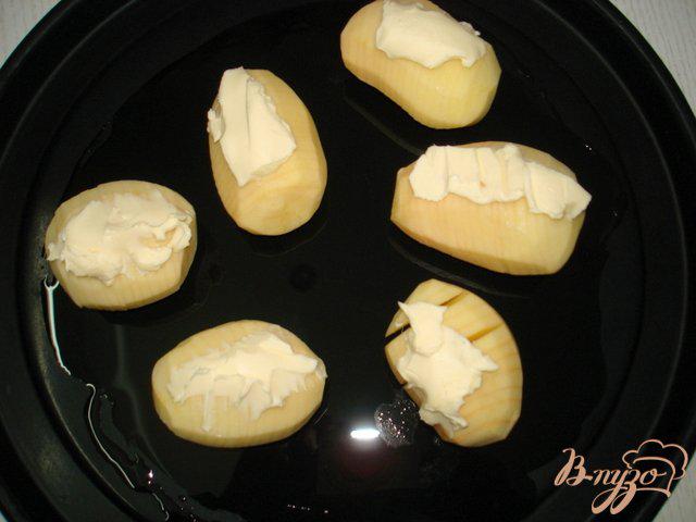 Фото приготовление рецепта: Картошка гармошка шаг №2