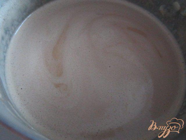 Фото приготовление рецепта: Мокко с белым шоколадом шаг №3