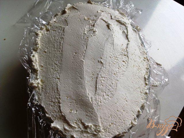 Фото приготовление рецепта: Десертный тортик с творожным кремом шаг №7