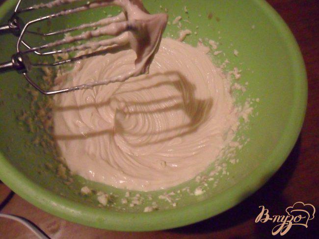 Фото приготовление рецепта: Шоколадный чизкейк с коньяком шаг №5