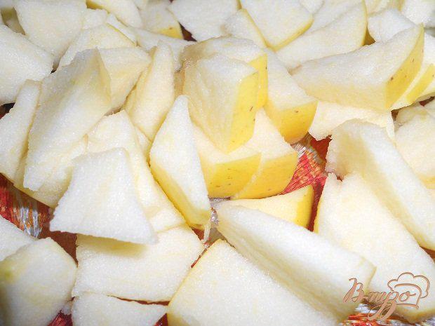 Фото приготовление рецепта: Капустный салат с яблоком шаг №2