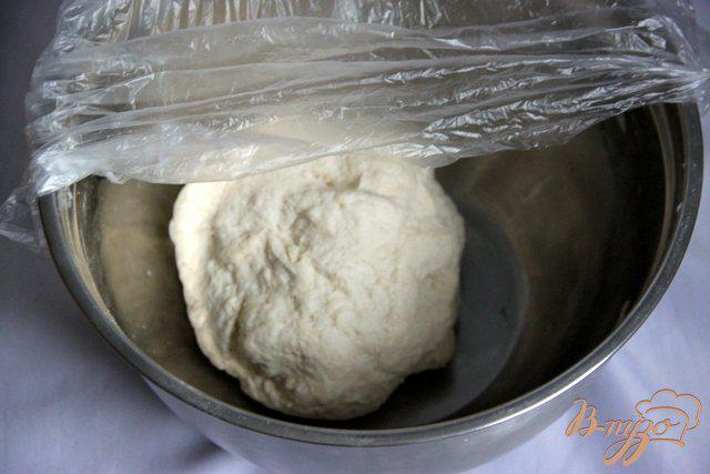 Фото приготовление рецепта: Хлеб-бублик Ciambella с хрустящей корочкой шаг №3