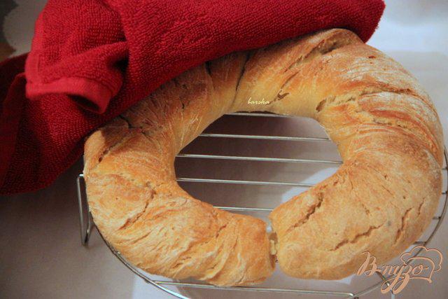 Фото приготовление рецепта: Хлеб-бублик Ciambella с хрустящей корочкой шаг №7