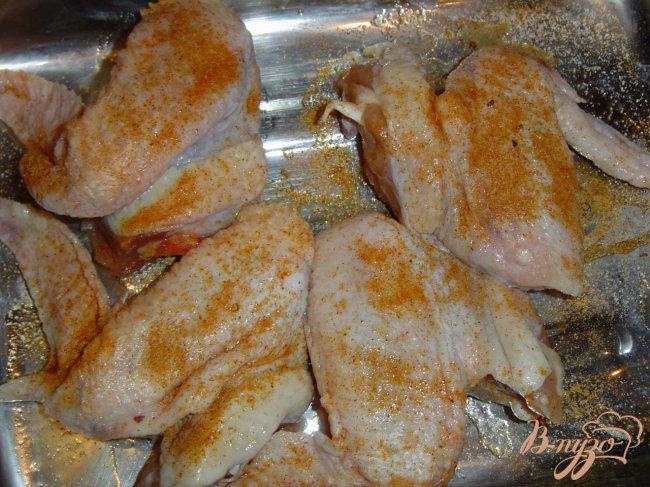 Фото приготовление рецепта: Куриные крылышки под апельсином шаг №2
