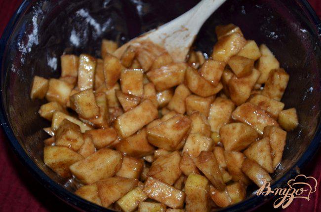 Фото приготовление рецепта: Мини яблочный пирог(Mini Apple Pies) шаг №1