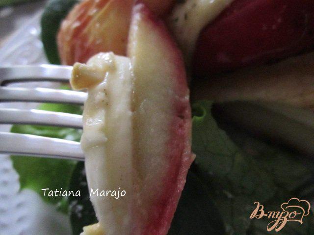 Фото приготовление рецепта: Яблоки с сыром шаг №5