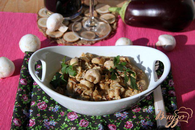 Фото приготовление рецепта: Закуска из баклажан и шампиньонов шаг №8