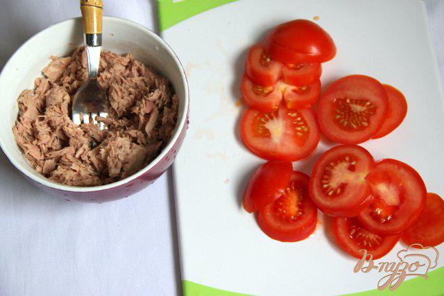 Фото приготовление рецепта: Запеканка из картофеля и брокколи с тунцом шаг №3