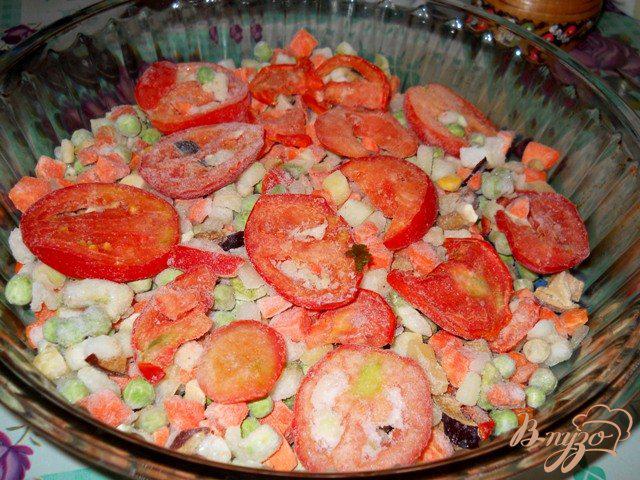 Фото приготовление рецепта: Овощная запеканка с фрикадельками шаг №4