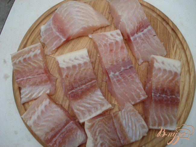 Фото приготовление рецепта: Рыбное филе, запеченное под сыром шаг №1