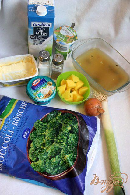 Фото приготовление рецепта: Брокколи крем-суп с творожной горгонзолой шаг №1