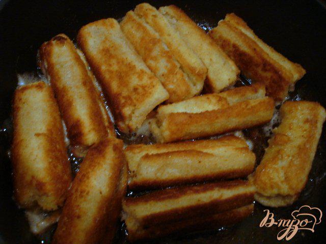 Фото приготовление рецепта: Пирожки из тостерного хлеба шаг №5