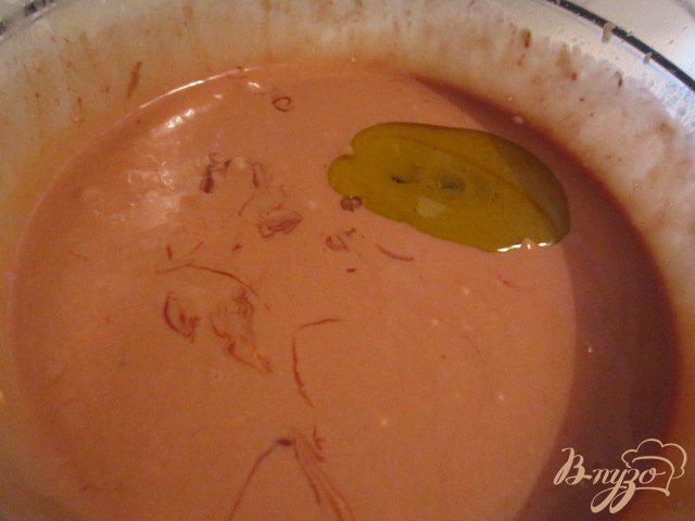 Фото приготовление рецепта: Шоколадные блины со сметанно-манговым соусом шаг №5