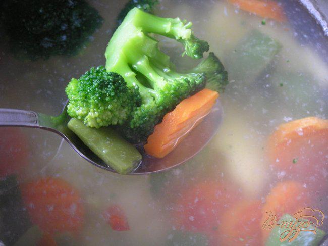 Фото приготовление рецепта: Суп «Овощной микс» шаг №2