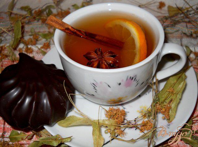Фото приготовление рецепта: Травяной чай «Здоровье» с имбирем и корицей шаг №3