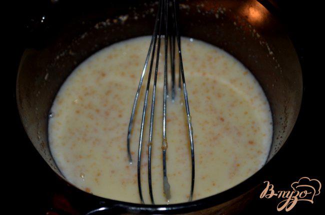 Фото приготовление рецепта: Cметанный кекс с маком и белым цитрусовым ганашем шаг №4