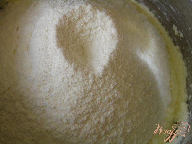 Фото приготовление рецепта: Творожное печенье-пирожное шаг №3