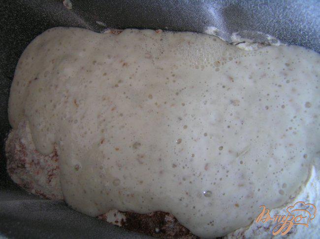 Фото приготовление рецепта: Томатный хлеб с паприкой шаг №3