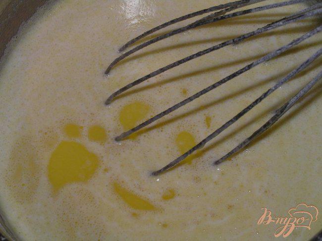 Фото приготовление рецепта: Кукурузные оладьи к завтраку шаг №4