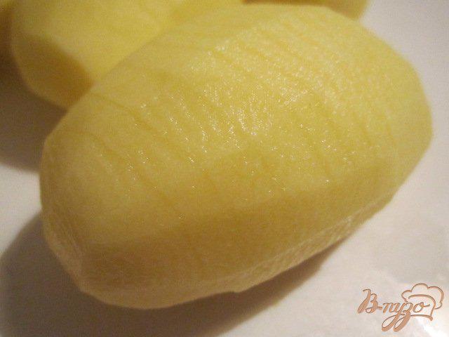 Фото приготовление рецепта: Пикантный картофель шаг №2