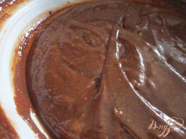 Фото приготовление рецепта: Moeulleux двойной шоколад шаг №5