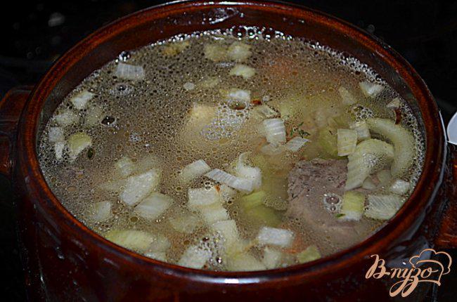 Фото приготовление рецепта: Суп с говяжьими ребрышками шаг №3