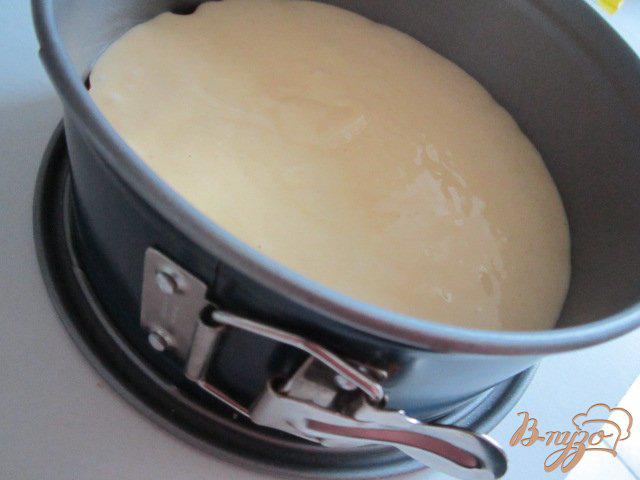 Фото приготовление рецепта: Торт с клубничным кремом шаг №2